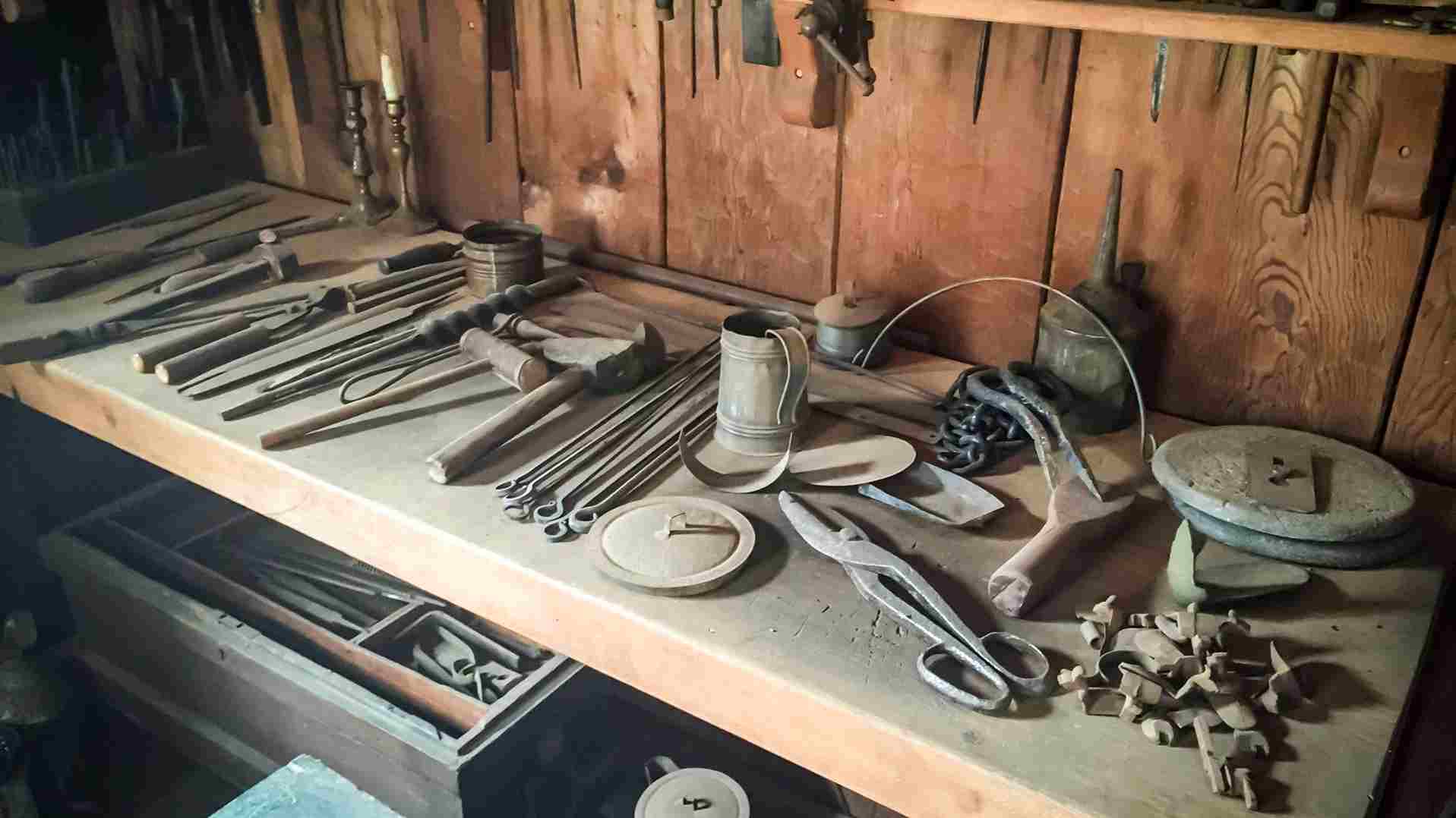 The Timelessness of Antique Tools and Restoration