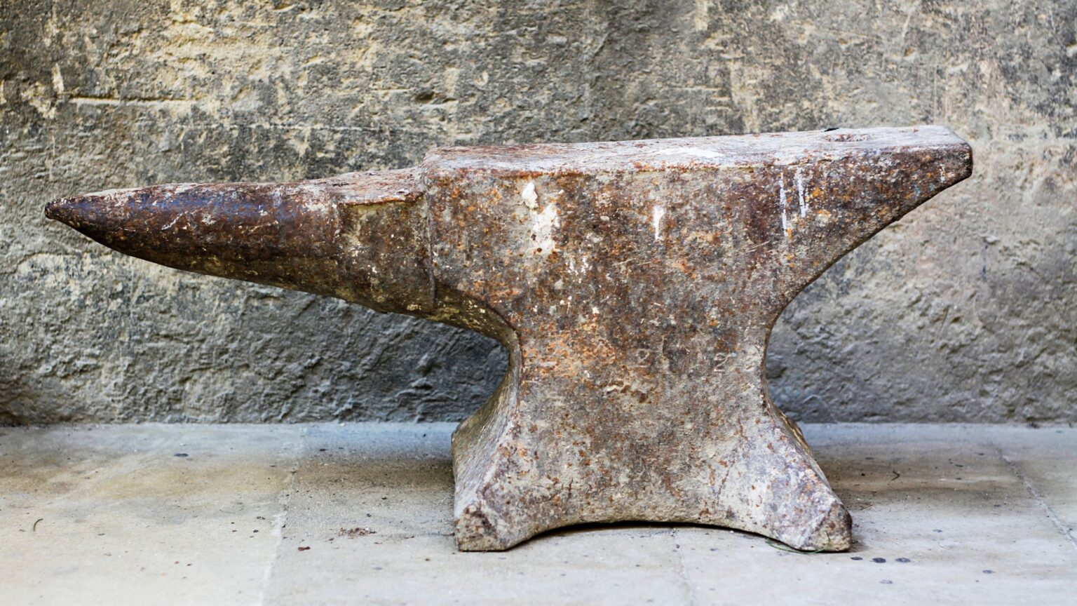 Mastering Antique Anvil Identification: Insider Tips Revealed! - NexAntique